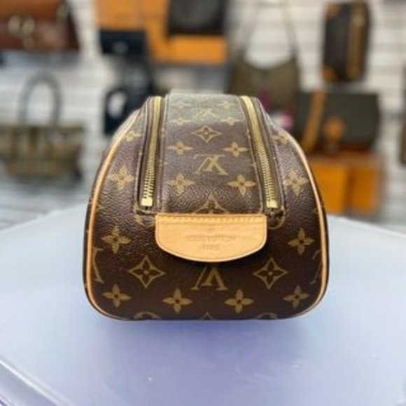 Louis Vuitton Toiletry King - Picture 2 of 8